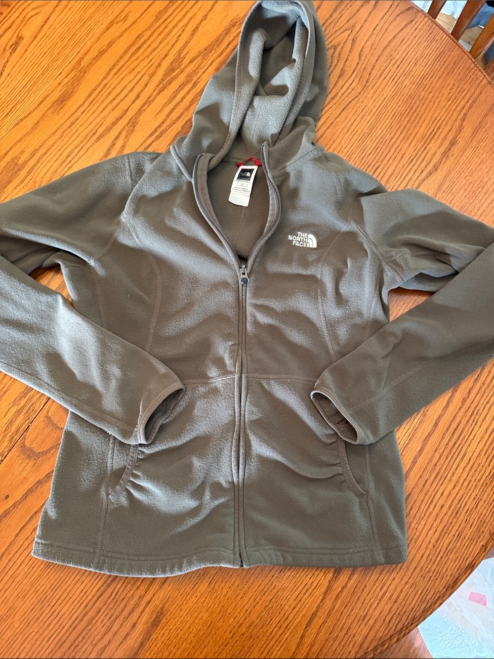 North Face Women’s Hooded Fleece Zip Jacket very warm, non smoking home